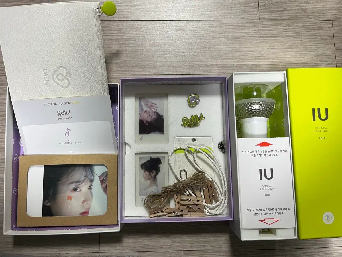 IU ユエナ1期 キット アイク イーヴランド 応援棒ver 1 白