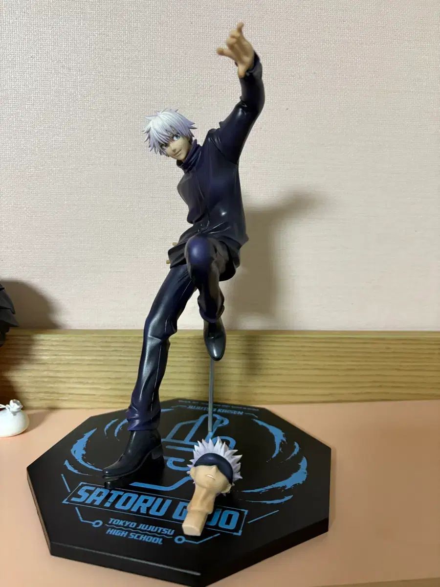 呪術廻戦 五条 悟 メガハウス 1|7スケールフィギュア 傘 夏油 ゲトウ | ユウタ