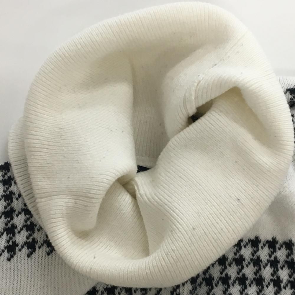 パーリーゲイツ タートルネックセーター 白×ネイビー 千鳥格子ボーダー