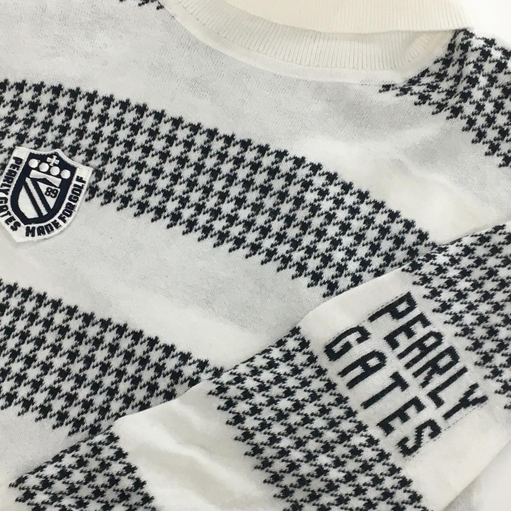 パーリーゲイツ タートルネックセーター 白×ネイビー 千鳥格子ボーダー