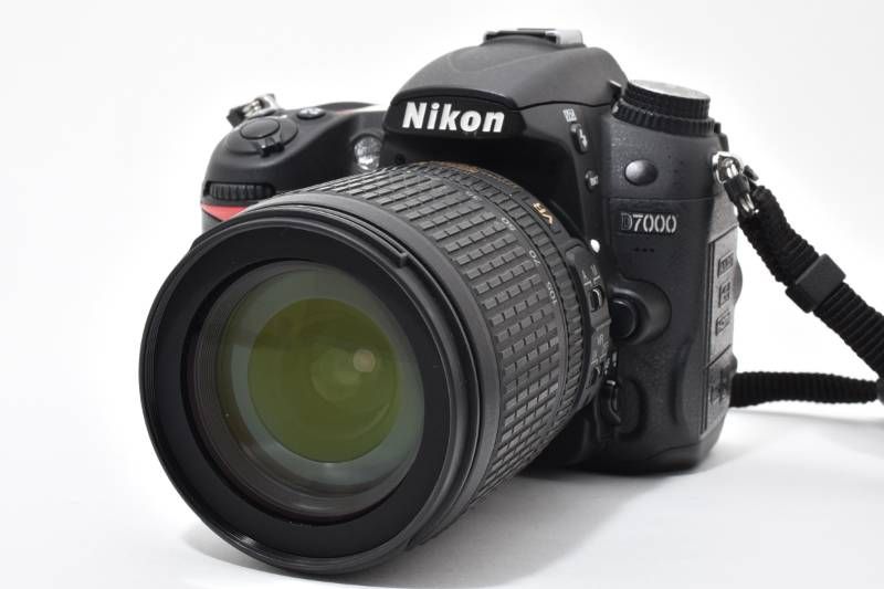実用品 箱あり】Nikon ニコン D7000 シャッター数10624枚 / AF-S