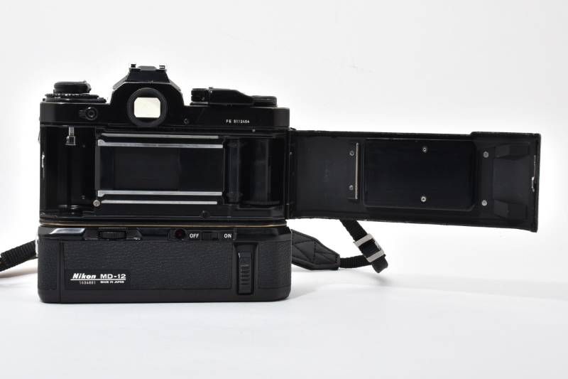 Nikon ニコン 人気の一眼レフカメラ FE 黒　MD-12/MF-12 チャンプカメラ トピック [Nikon FE+MD-12 From：チャンプカメラ