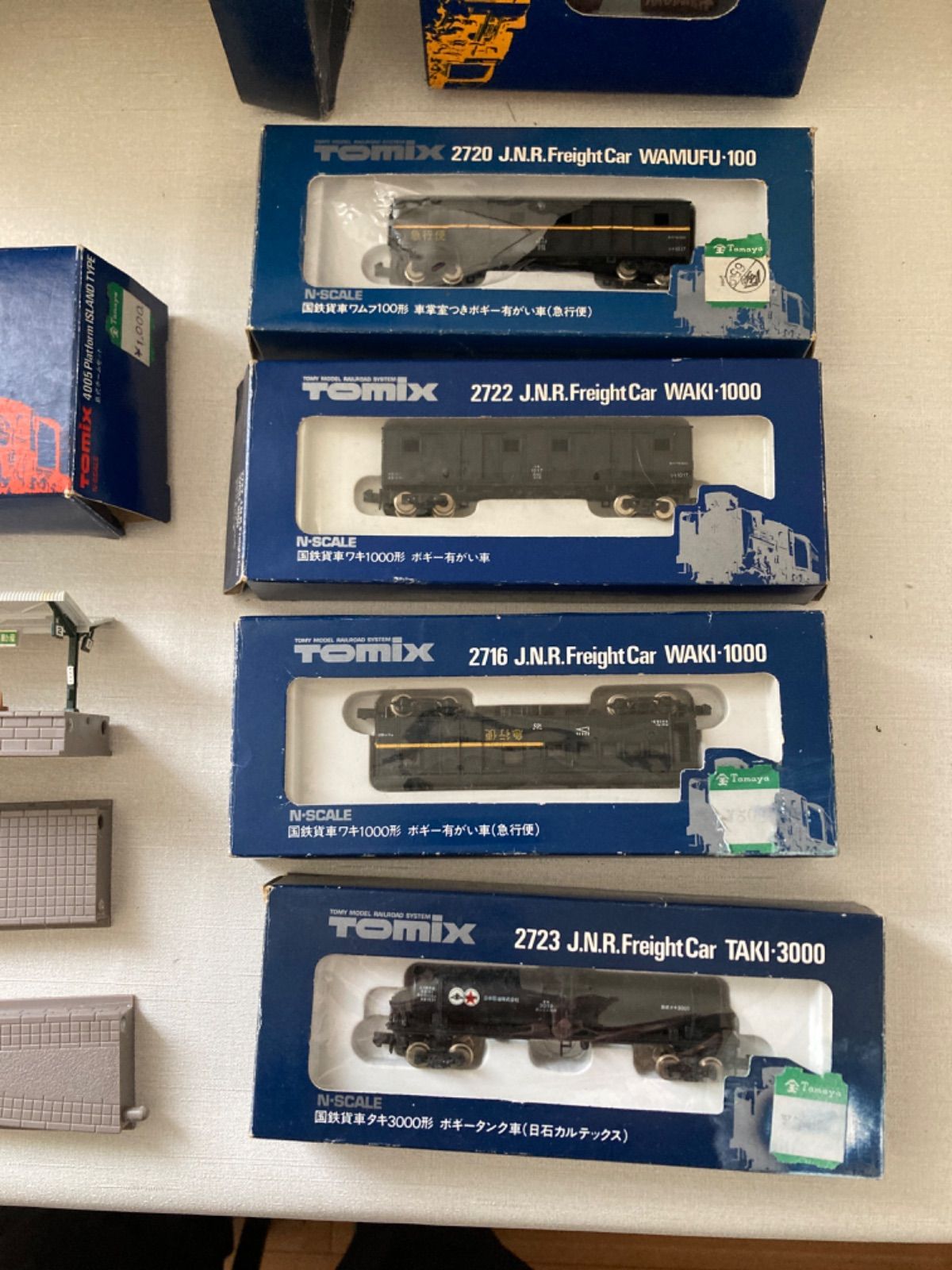 ジャンク】TOMIX Nゲージ 橋上駅舎・ホーム・貨車 まとめ売り - メルカリ