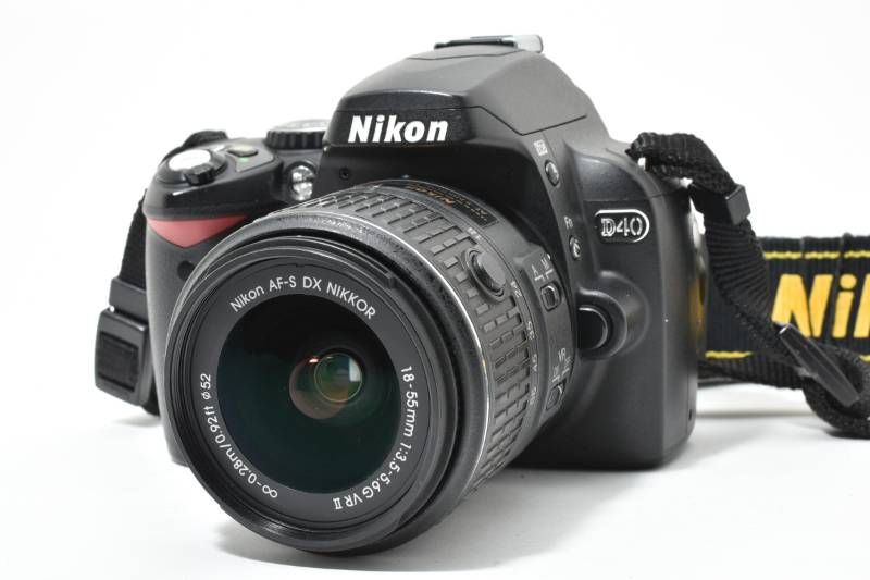 Nikon D40 AF-S DX NIKKOR 18-55mm レンズキット NIKON D40Kit Digital