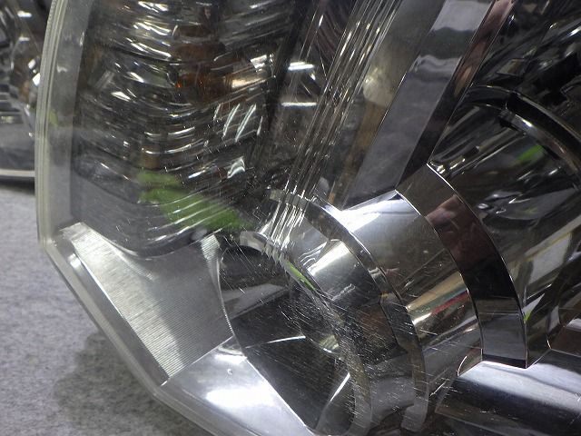 デリカD5 ヘッドライト左右 HID CV前期 100-87918 バラスト付 ミツビシ