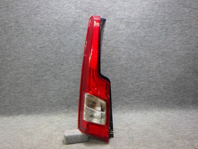 ムーヴ 左テール LA150S LA160S D161 81561-B2340 ダイハツ ステラ等