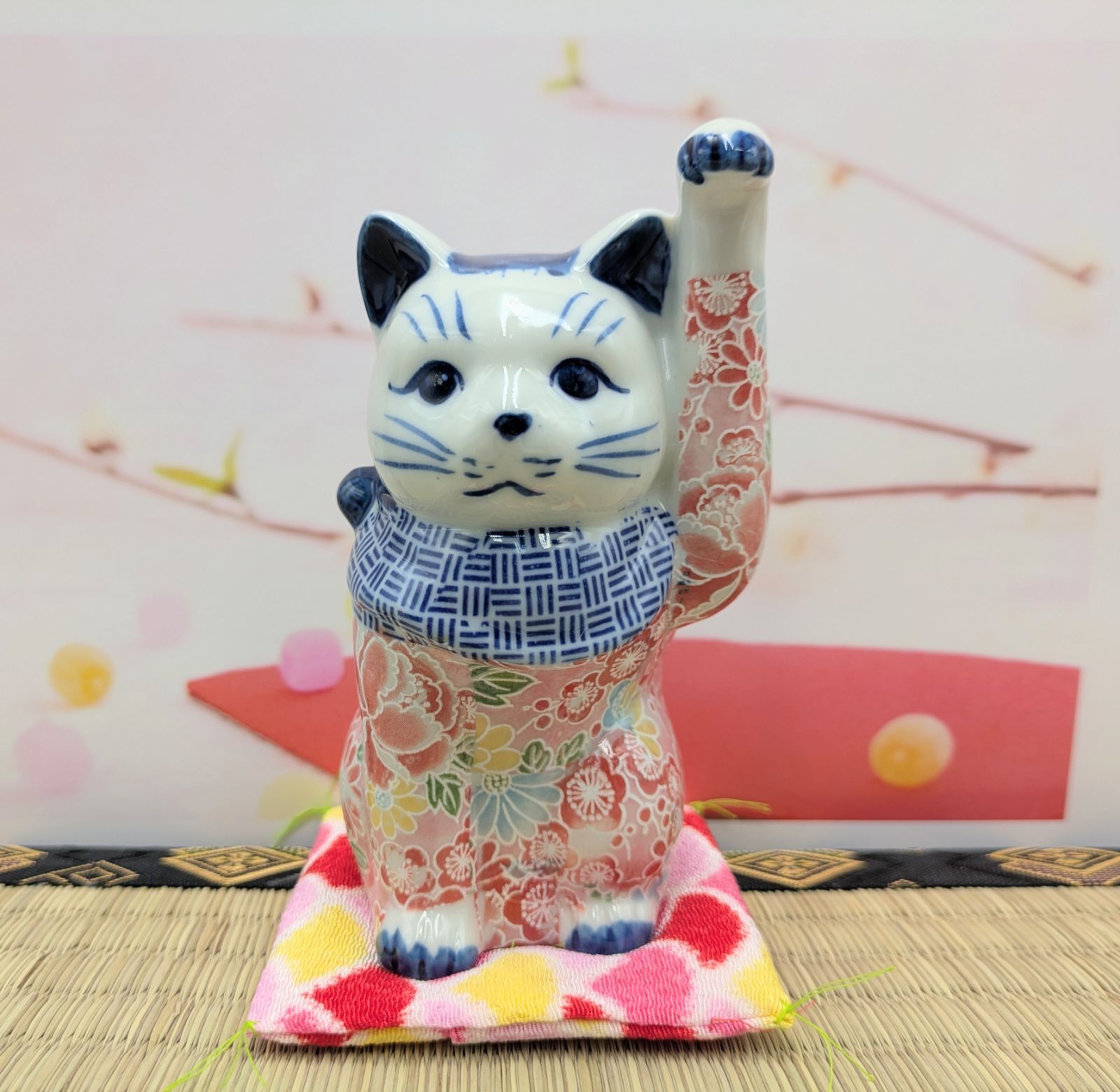 友禅磁器 招き猫 左手上げ 小 瀬戸焼 縁起物 金運 陶器製 置物 - メルカリ
