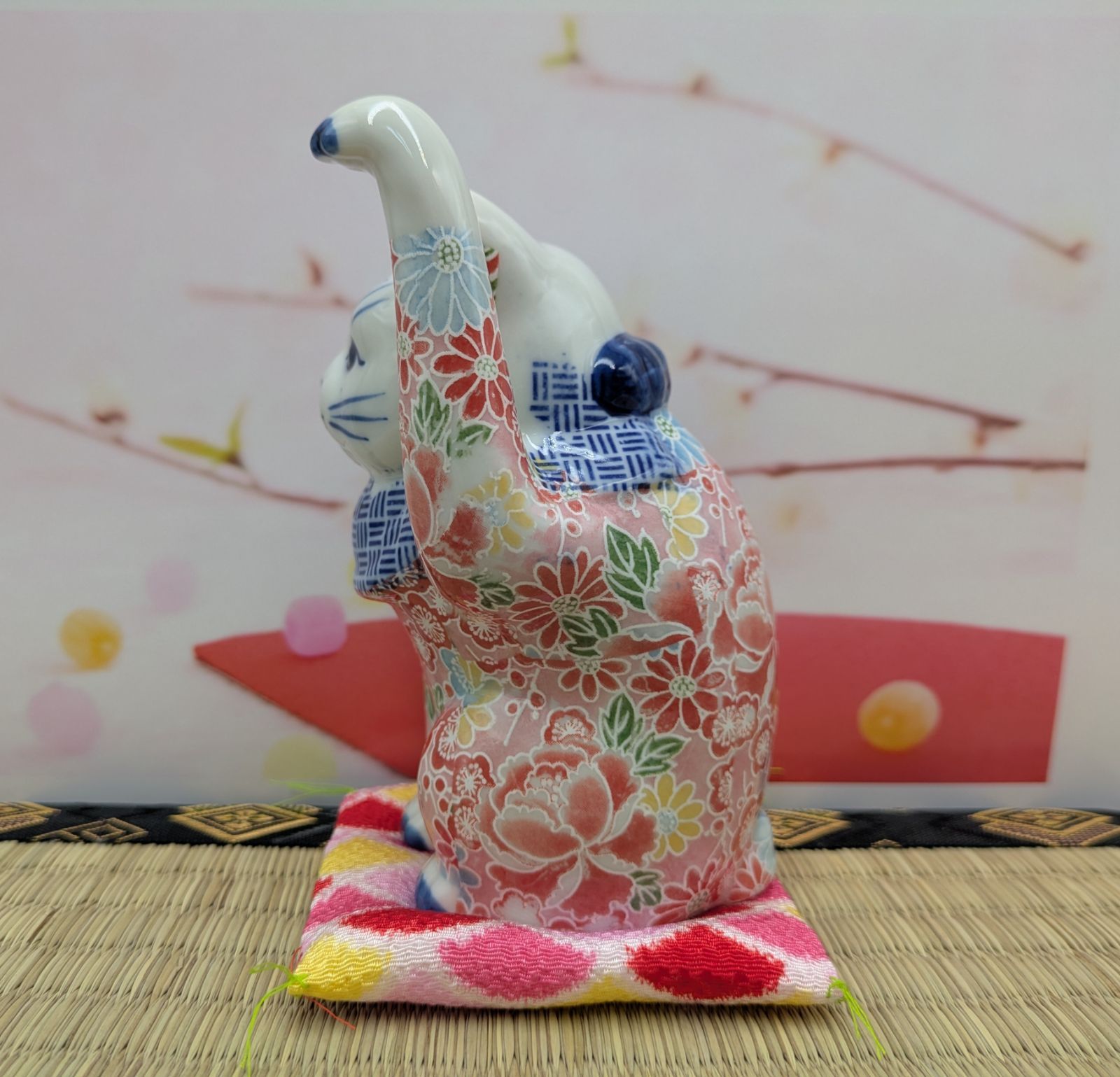 友禅磁器 招き猫 左手上げ 小 瀬戸焼 縁起物 金運 陶器製 置物 - メルカリ