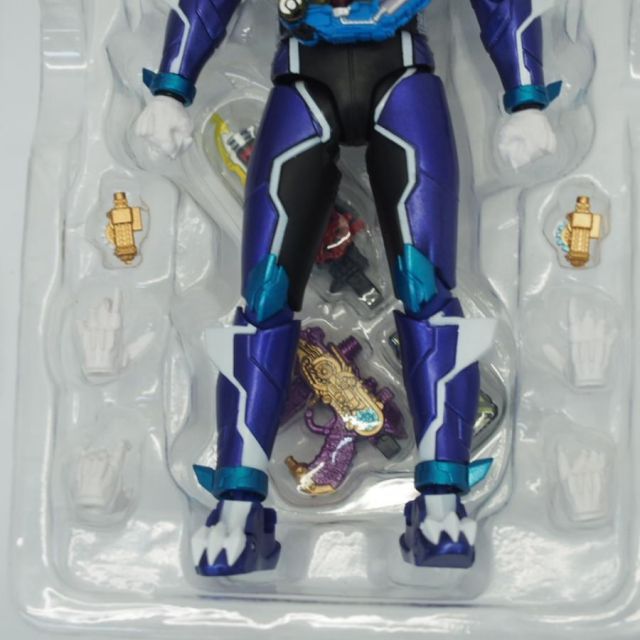 S.H.Figuarts 仮面ライダービルド 仮面ライダーローグ フィギュア