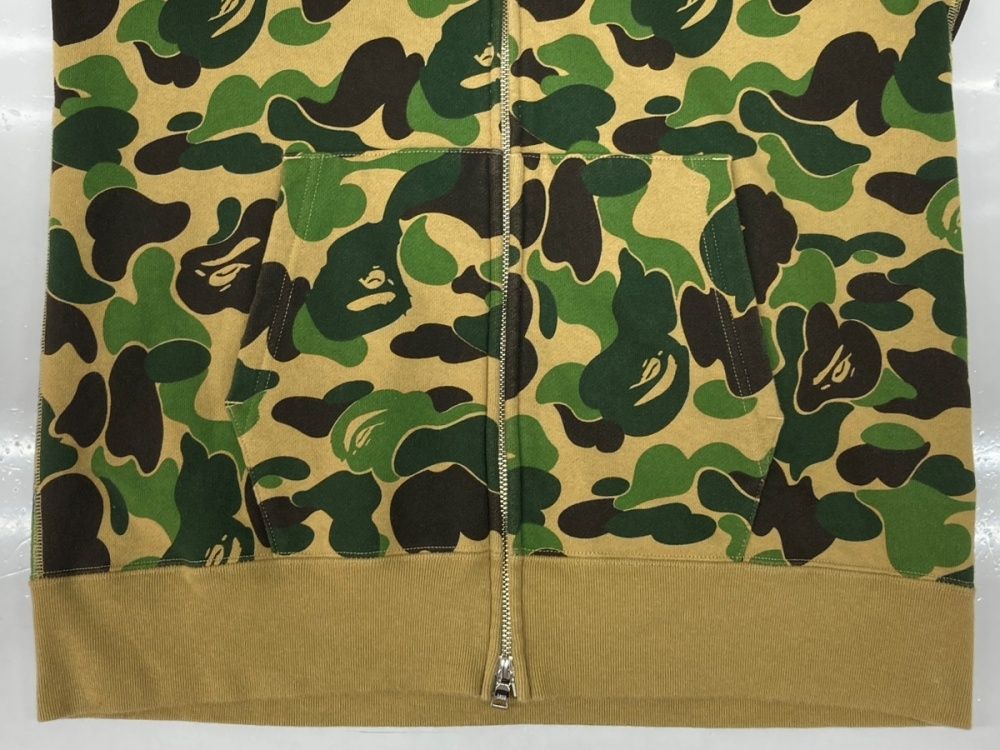 アベイシングエイプ A BATHING APE ABC CAMO TIGER FULL ZIP HOODIE