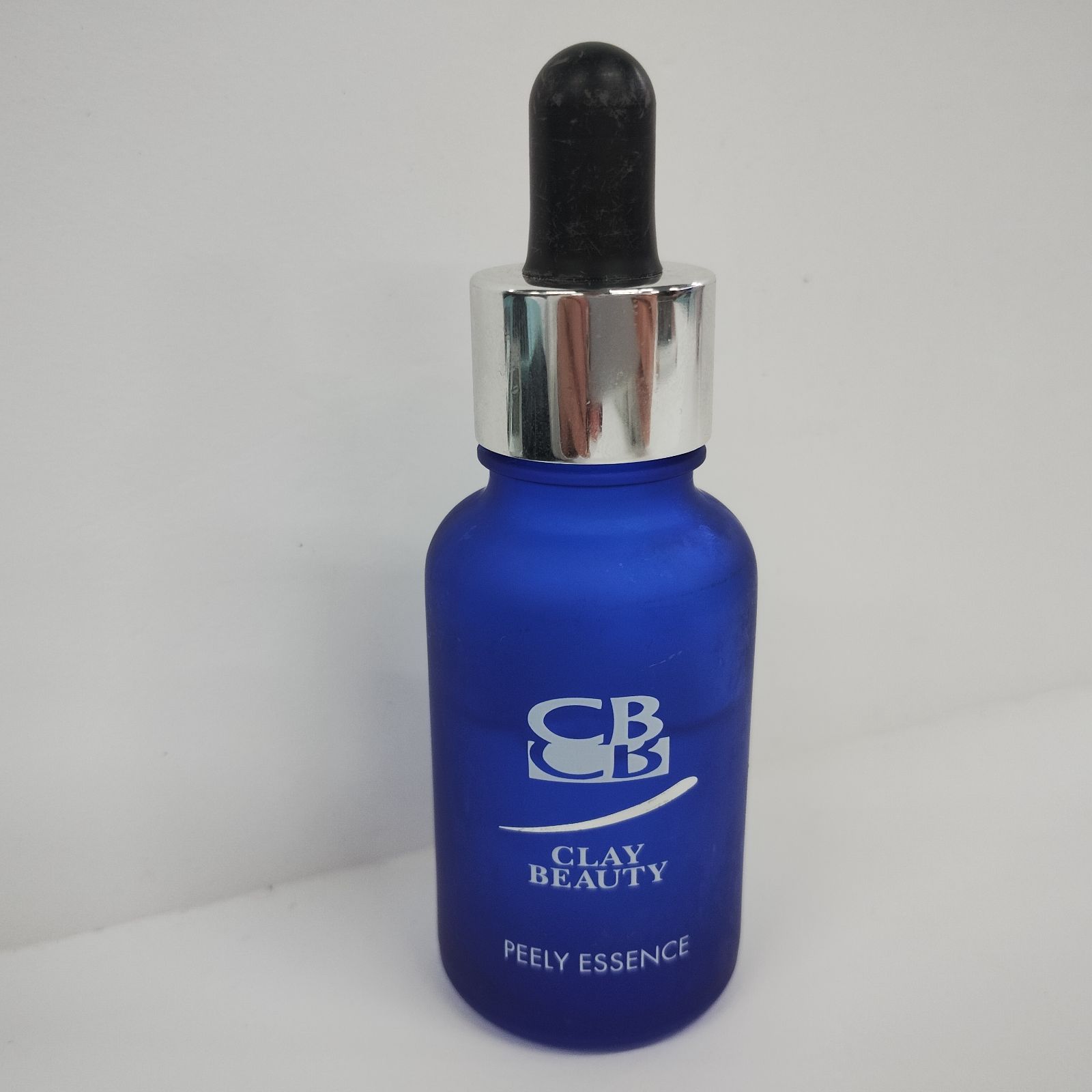 Y3926 クレイ・ビューティ ピーリーエッセンス 美容液 30ml - メルカリ