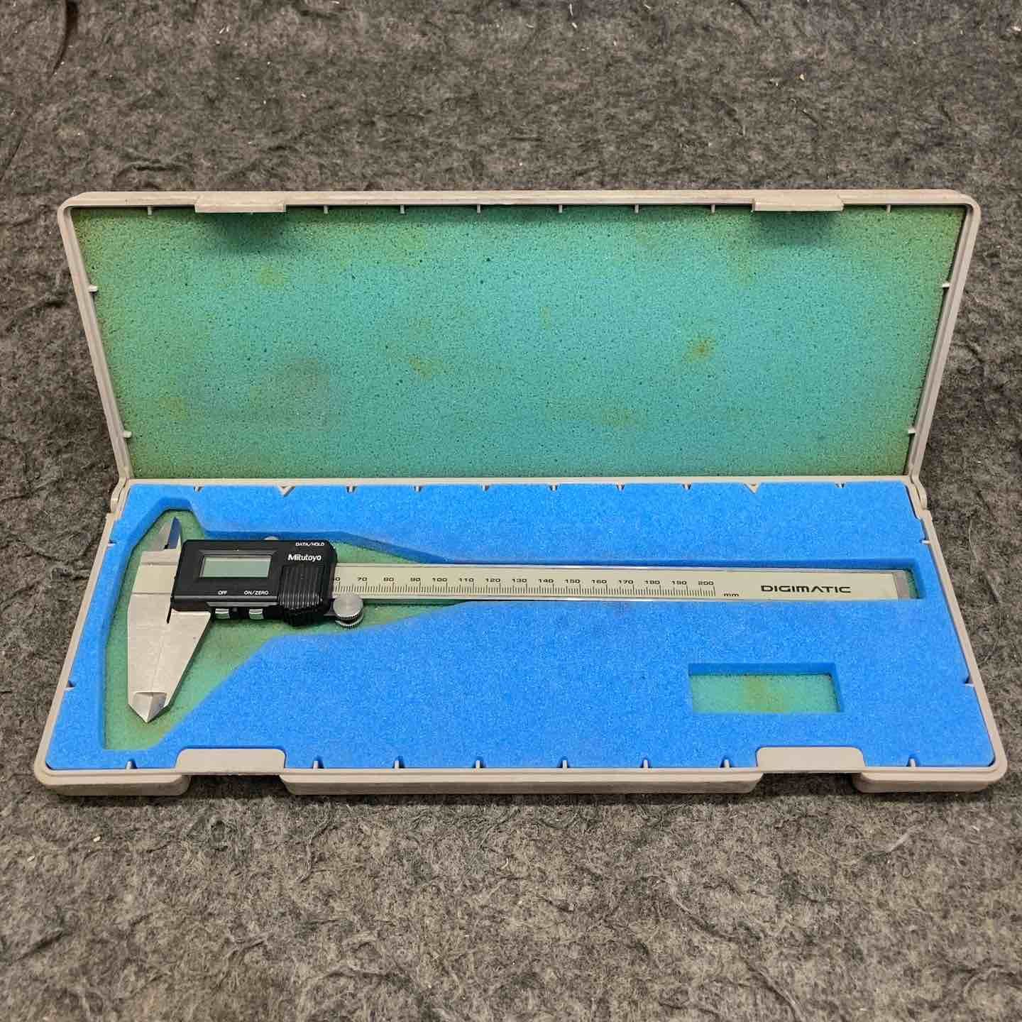 中古品】 ミツトヨ/Mitutoyo デジタルノギス CD-20 500-302 【鴻巣店