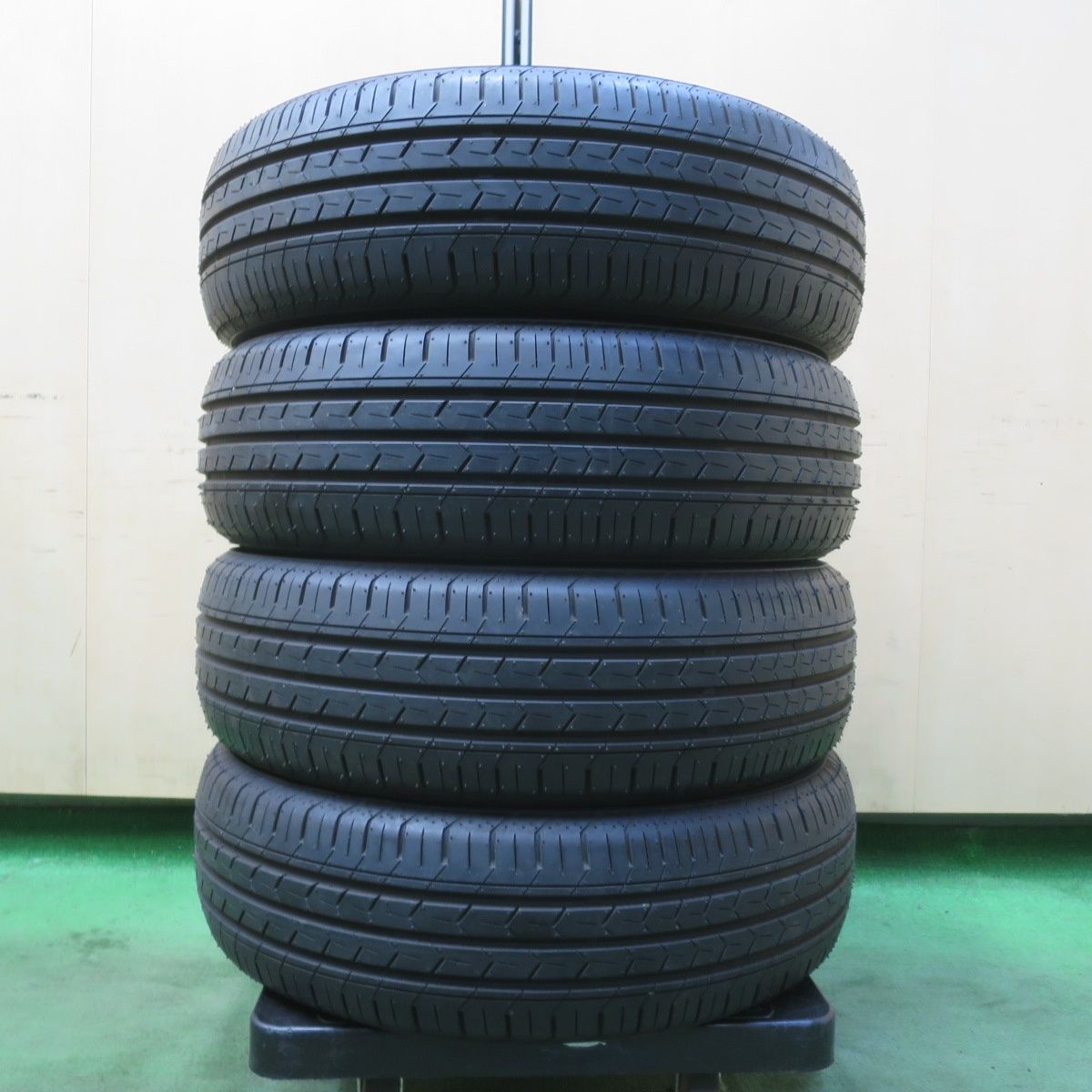 新車外し！24年☆185/65R15 ヨコハマ BluEarth-FE AE30 AE30B ブルー