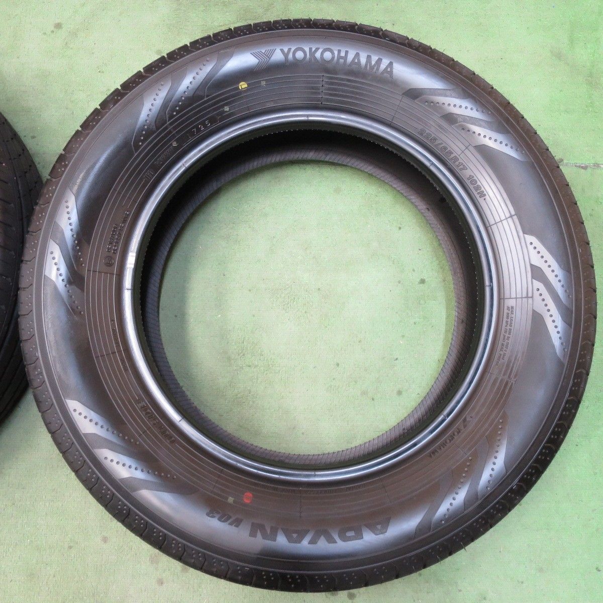 新車外し！25年225/65R17 ヨコハマ アドバン 17インチ　送料無料 ヨコハマタイヤ（YOKOHAMA TIRE） 【2025年製 新車外し品】ヨコハマ