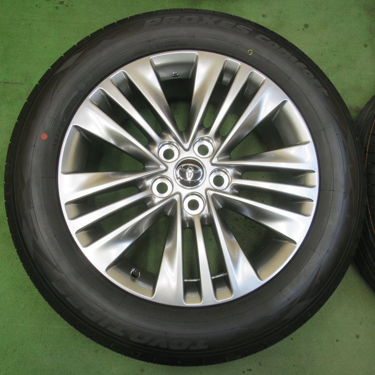 新車外し！25年☆トヨタ 40系 アルファード ヴェルファイア 純正 225