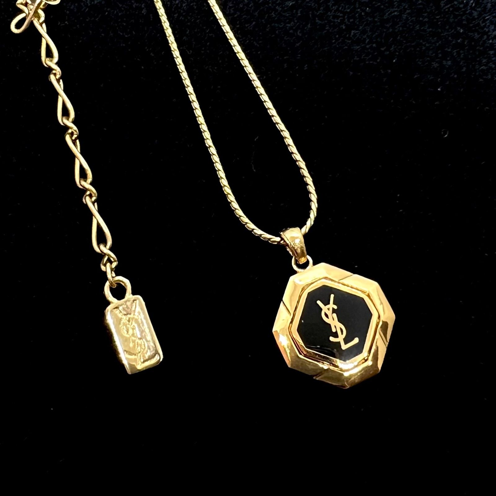 【美品】　Yves Saint Laurent ネックレス ゴールド ブラック 美品☆Yves Saint Laurent イヴサンローラン ネックレス YSL ゴールド