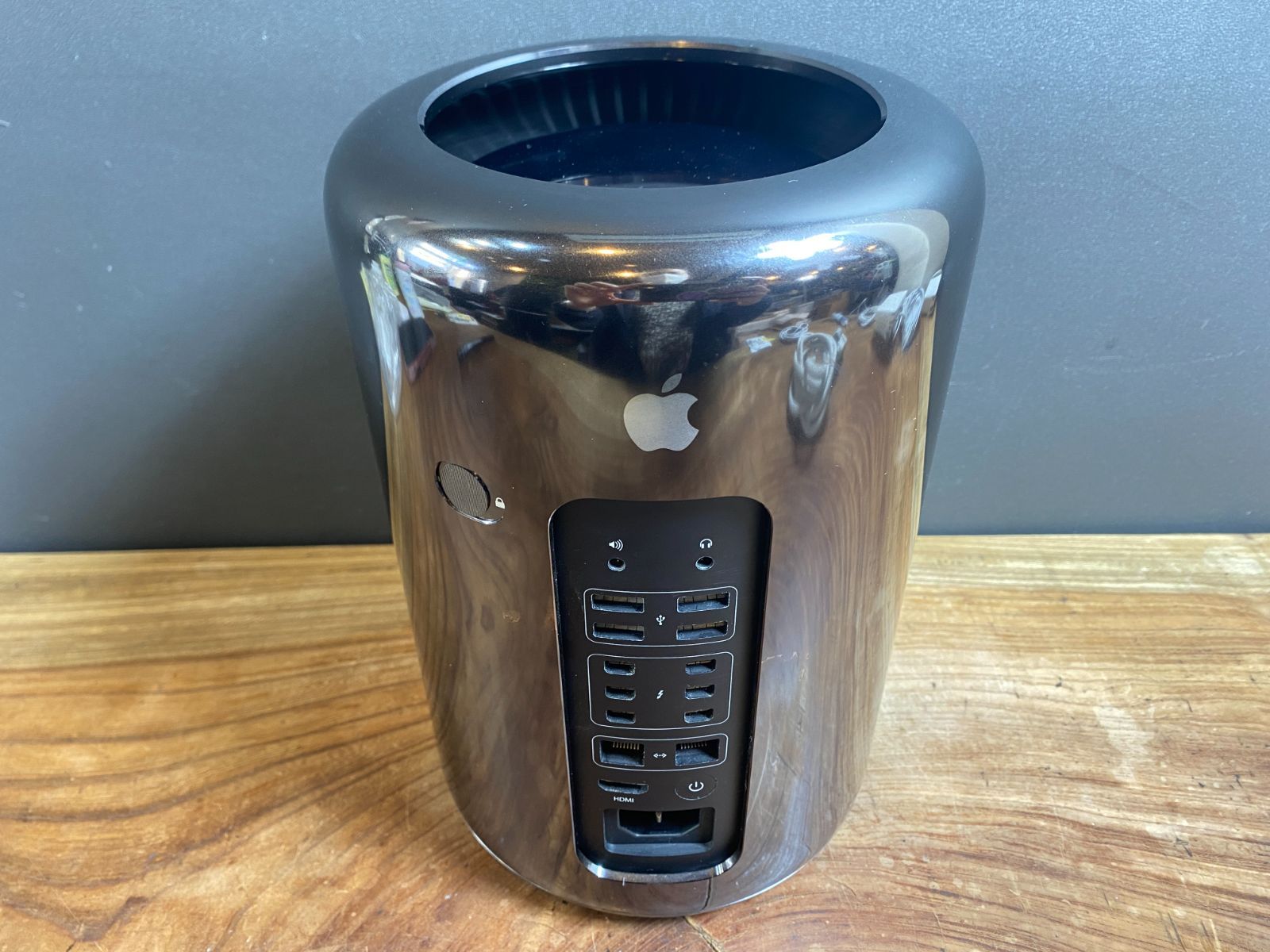 美品 Mac Pro Late 2013 Xeon 32GB SSD1TB Win/Office付 - メルカリ