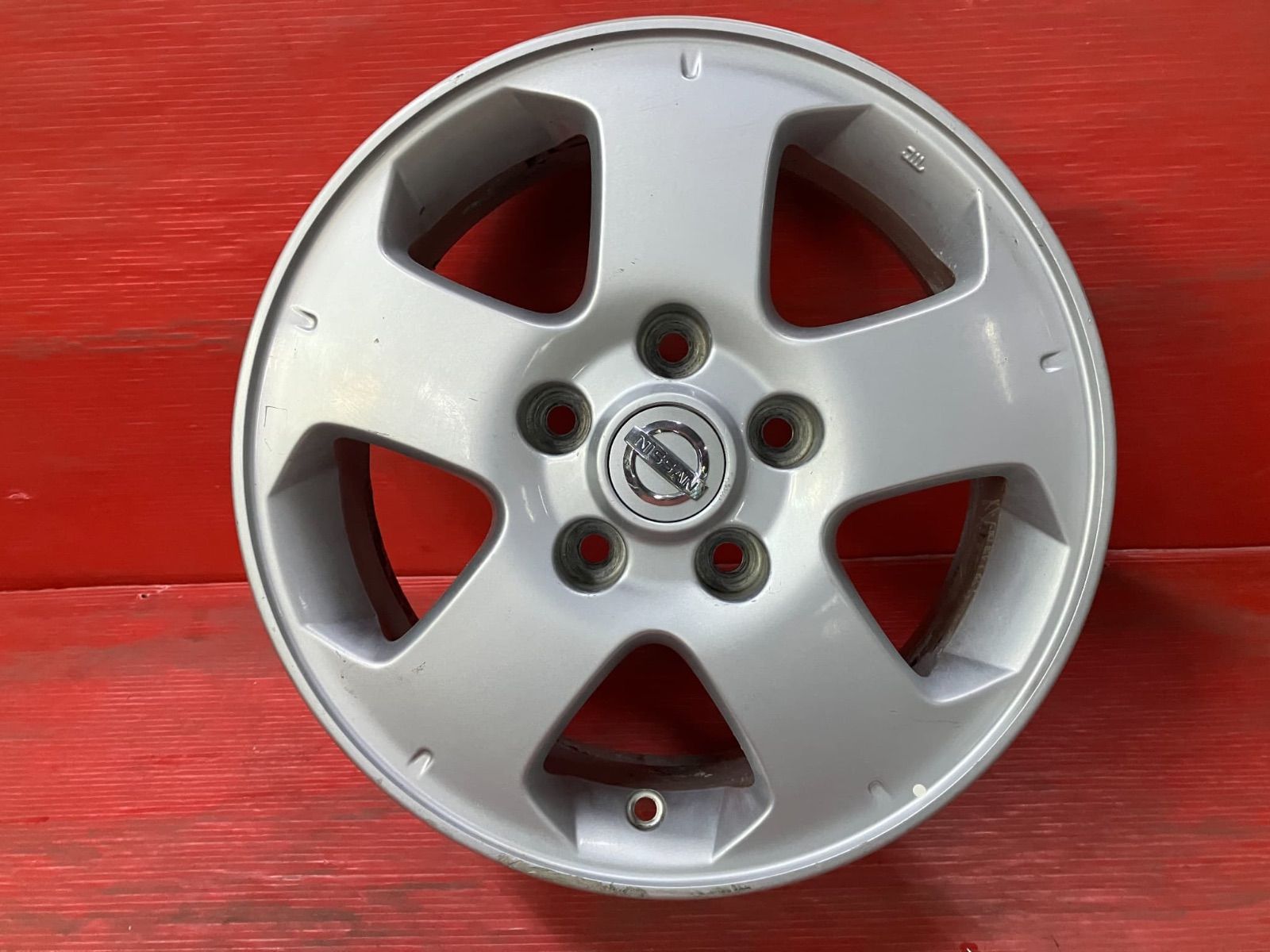 中古ホイール[15x5.5+45 114.3/5H 日産 C25セレナ純正] 4本SET - メルカリ