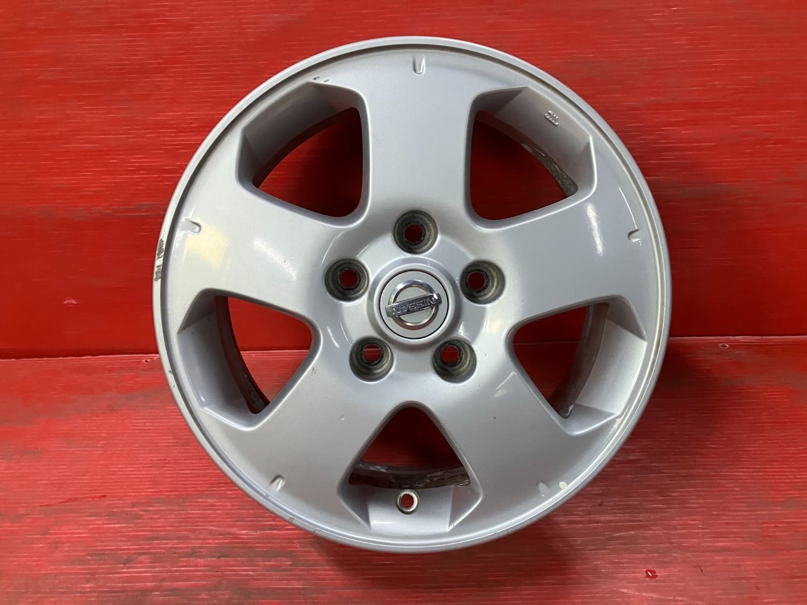 日産 C25 セレナ　15x5.5JJ/オフセット+45/PCD114.3-5H 日産 C25 セレナ15x5.5JJ/オフセット+45/PCD114.3-5H