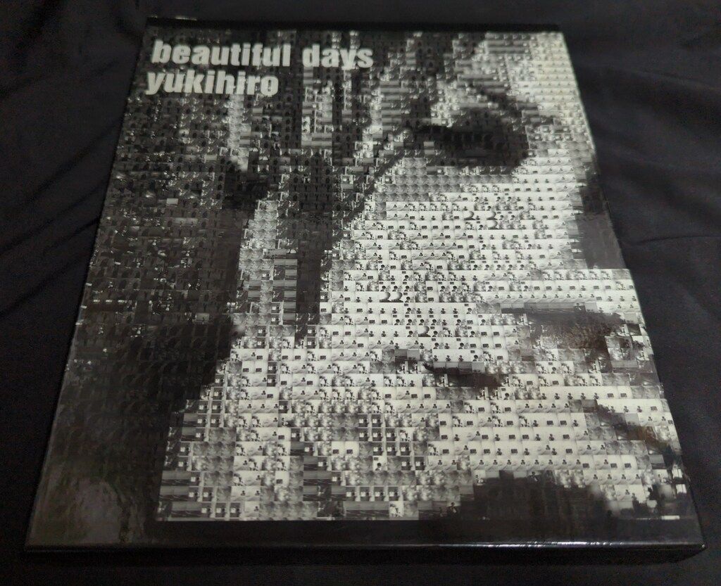 yukihiro(L'Arc～en～Ciel) 2011年/完全受注限定生産(写真集+証言集