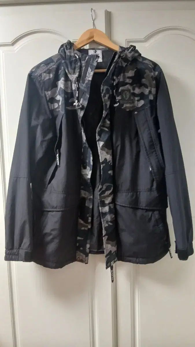 BLACK YAK ミリタリー룩 防水ジャケット