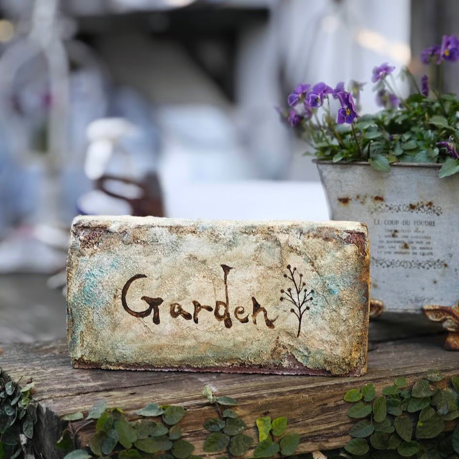 レンガオブジェ Garden ハンドメイド ガーデン雑貨 シャビー 園芸