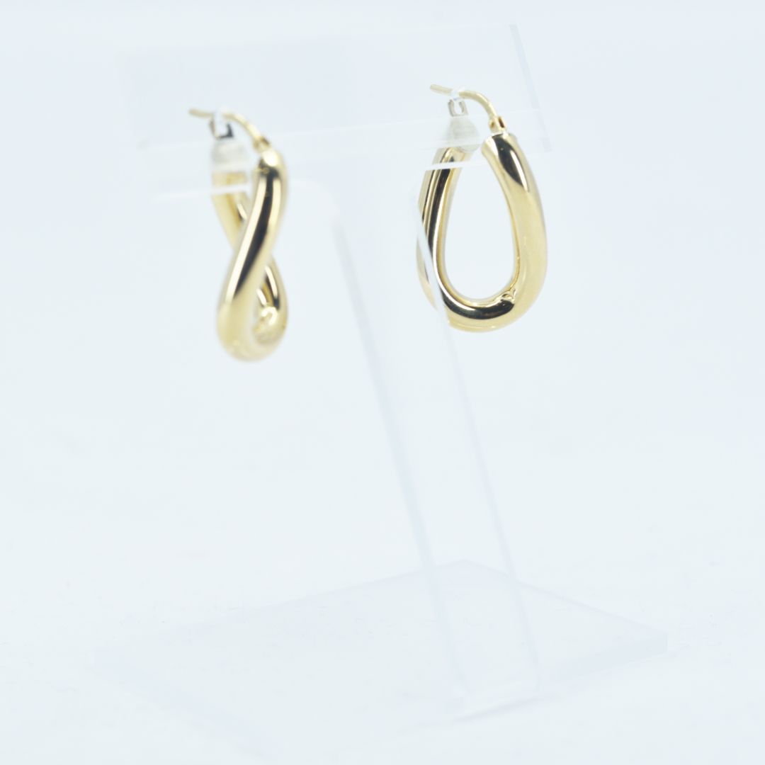 ウノアエレ UNOAERRE K18 750 デザインフープピアス - メルカリ