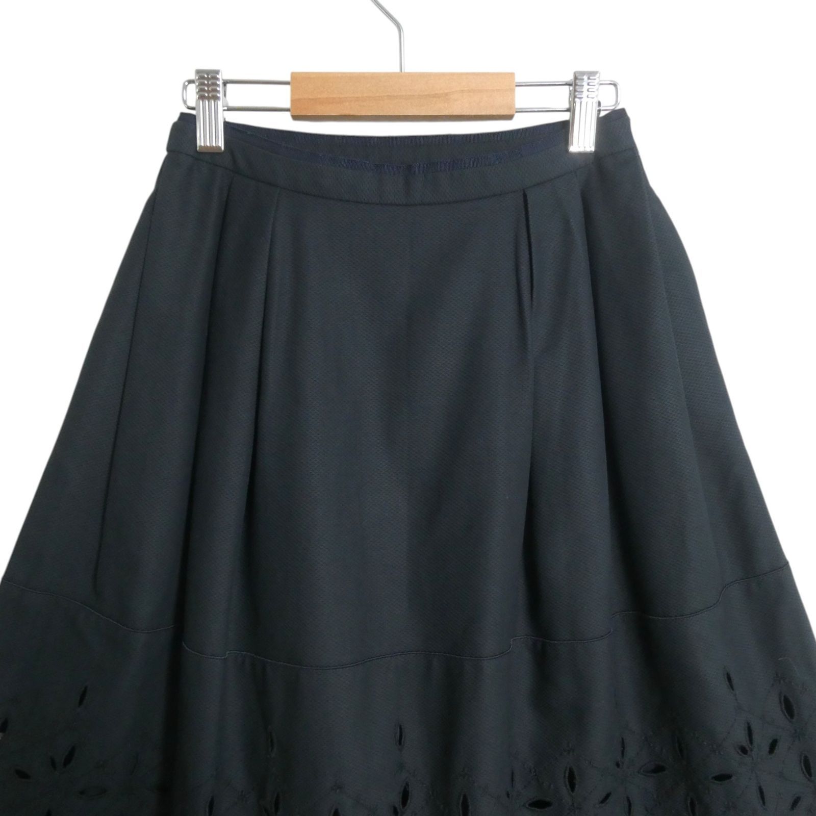 美品 FOXEY BOUTIQUE フォクシー カットワーク 膝丈 フレアスカート