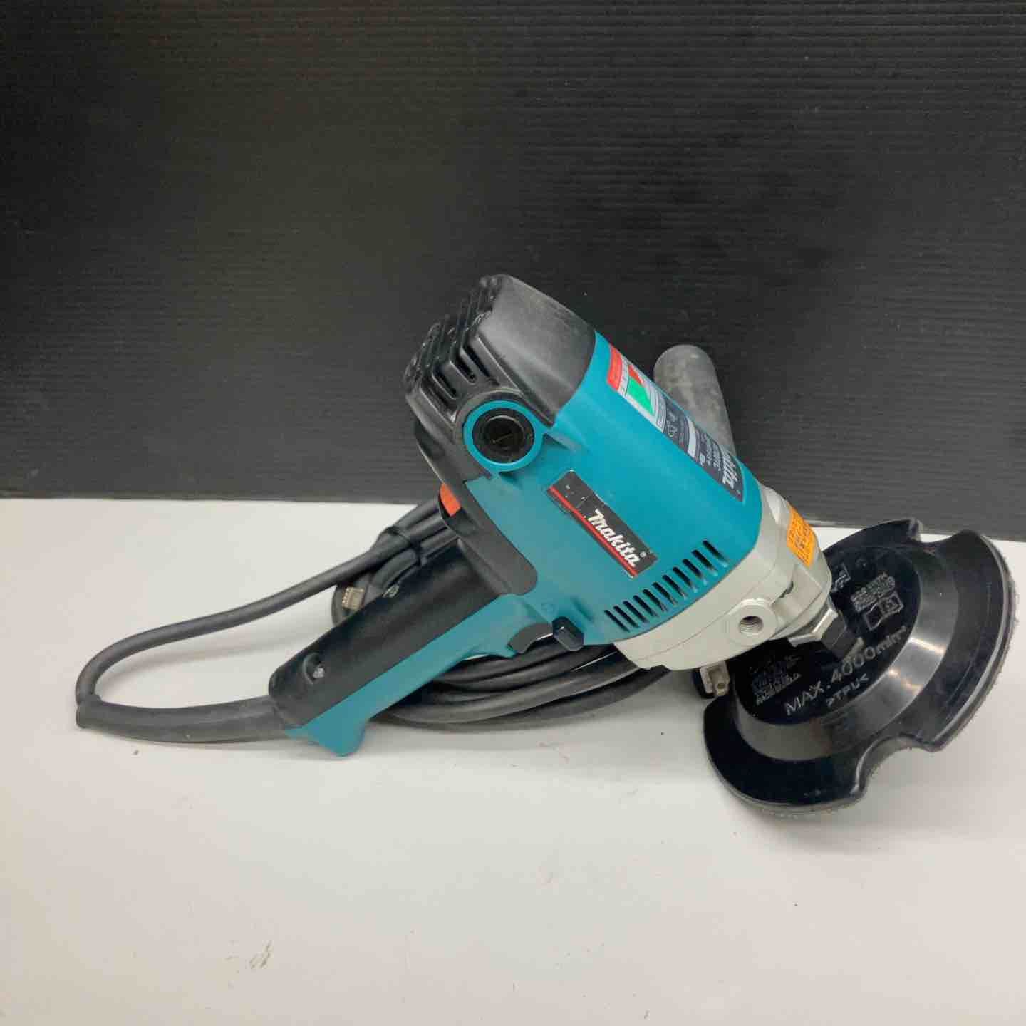 ◇マキタ(makita) 180mm電子ポリッシャ PV7001C【戸田店】 - メルカリ