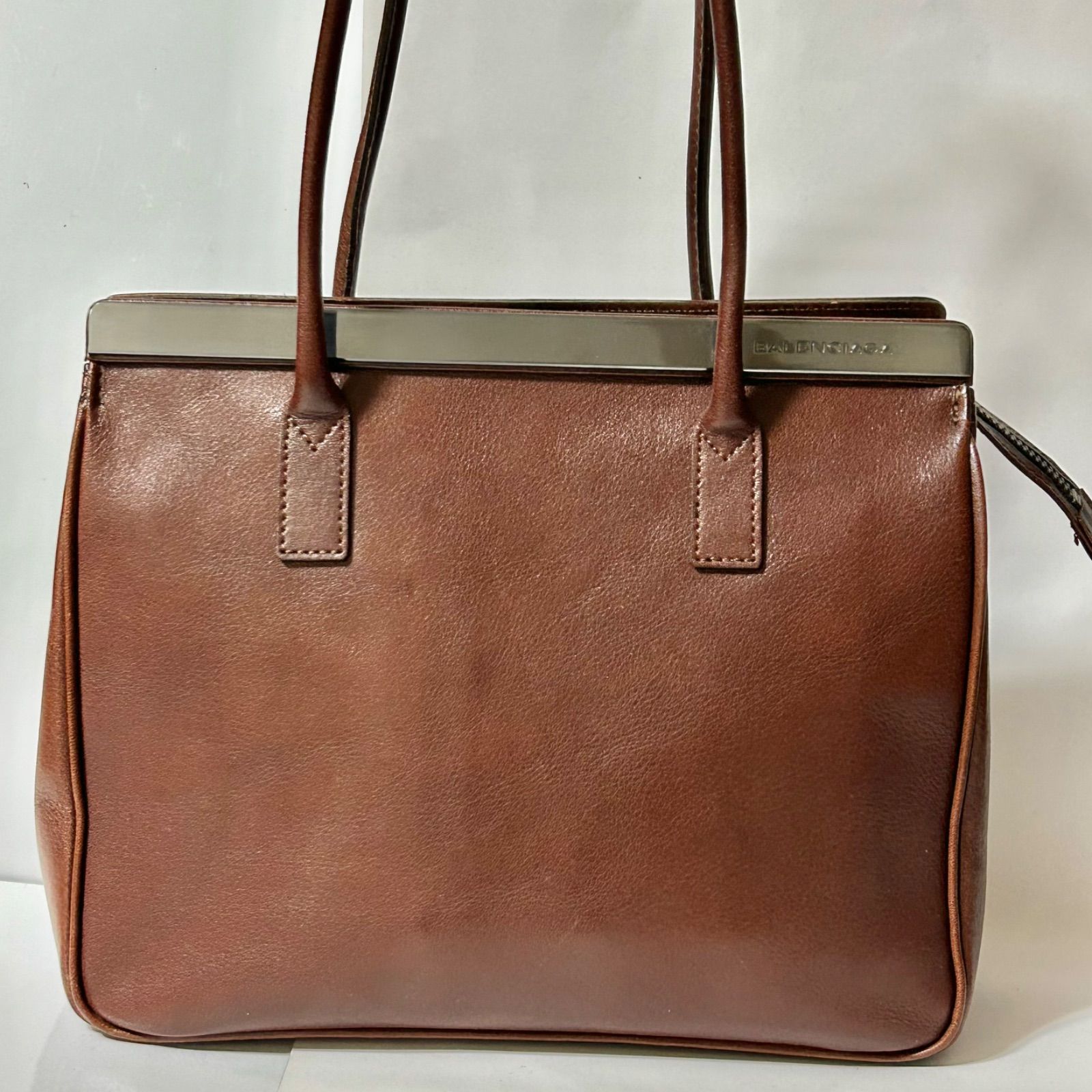 最終価格　BALENCIAGA ブラウンレザーショルダーバッグ BALENCIAGA ブラウン レザー ショルダーバッグ - メルカリ