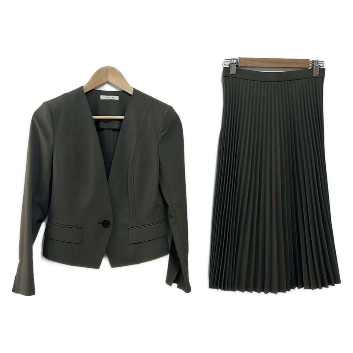 新品未使用‼️ ノーカラー　エポカ　スカートスーツ　黒　サイズ40 M 24 TWENTY FOUR Noble】 フレアスカート(スカート)｜EPOCA(エポカ)の