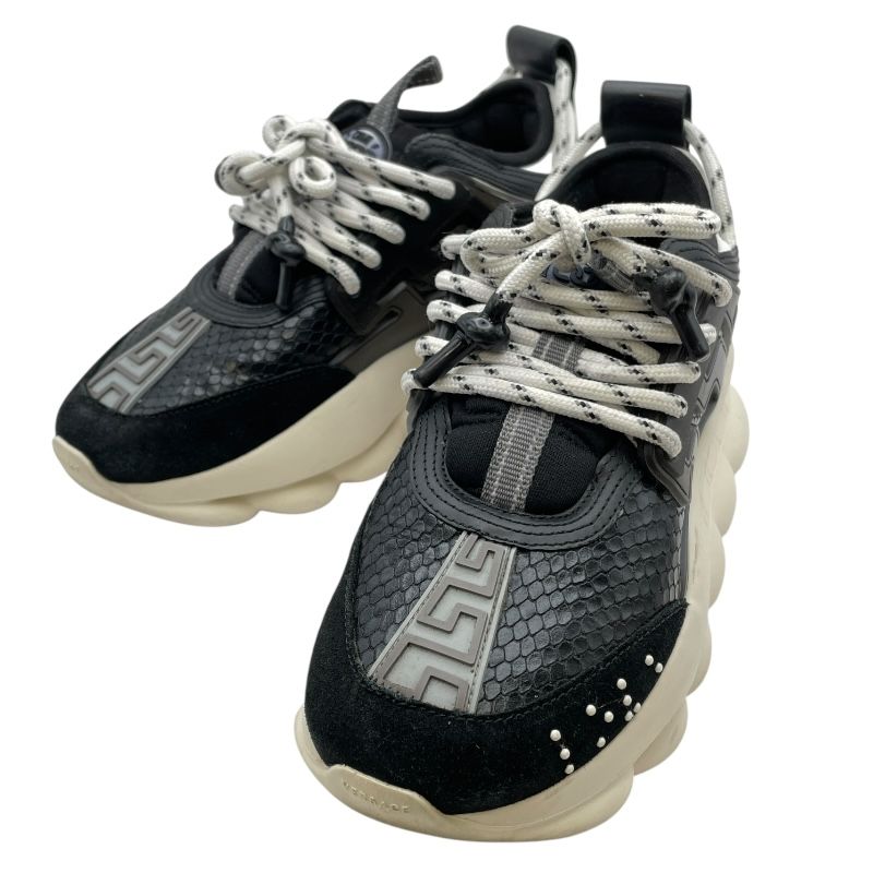 新品✨VERSACE ローカットスニーカー　レザー　ブラック　ロゴマーク ヴェルサーチ VERSACE ロゴローカットスニーカー ブラック レザー