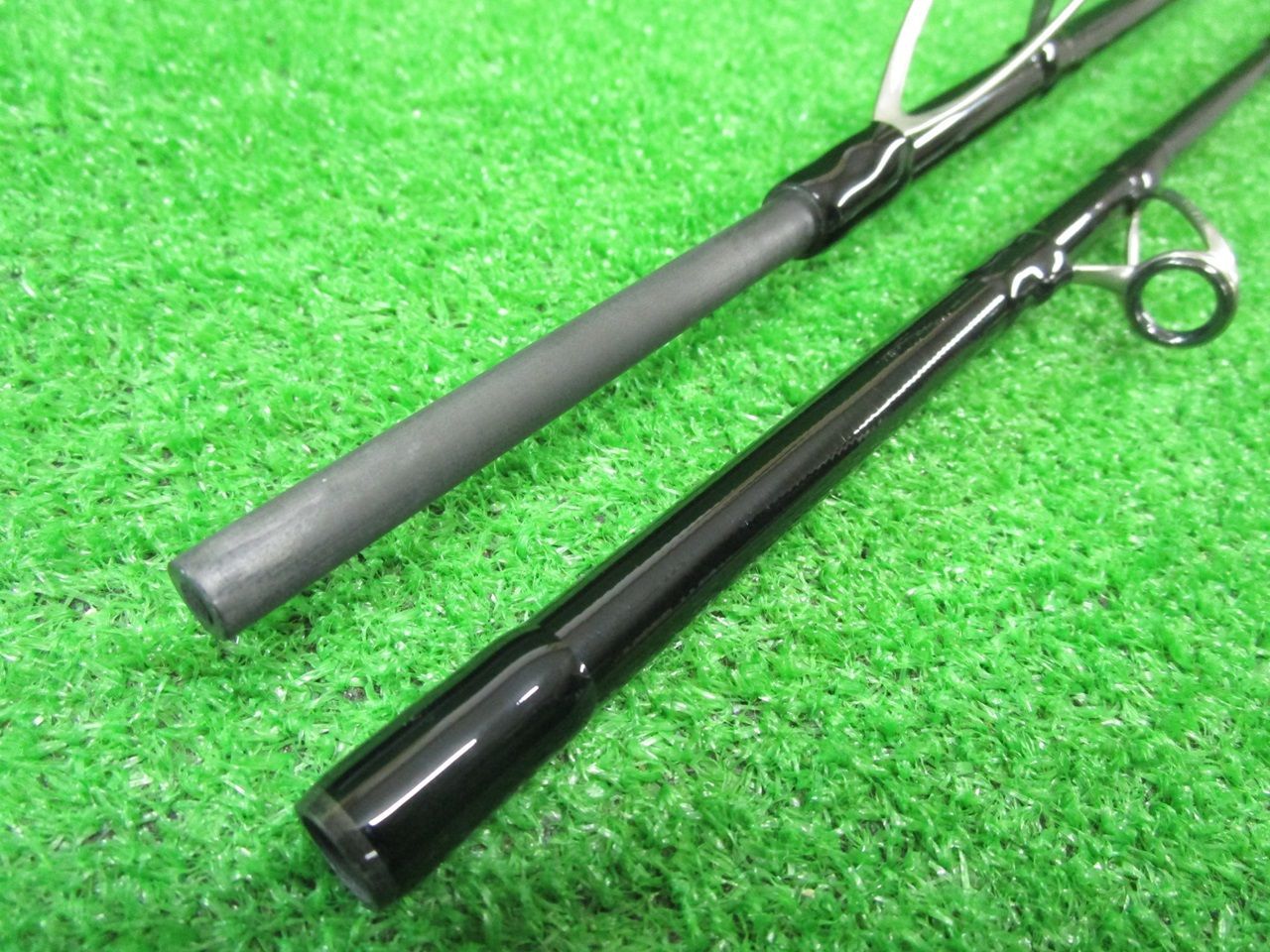 デフィ ミュートス