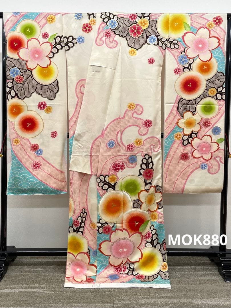 ブランド振袖 仮絵羽 ラメ刺繍 金彩 正絹 未仕立て品 八掛付き MOK880