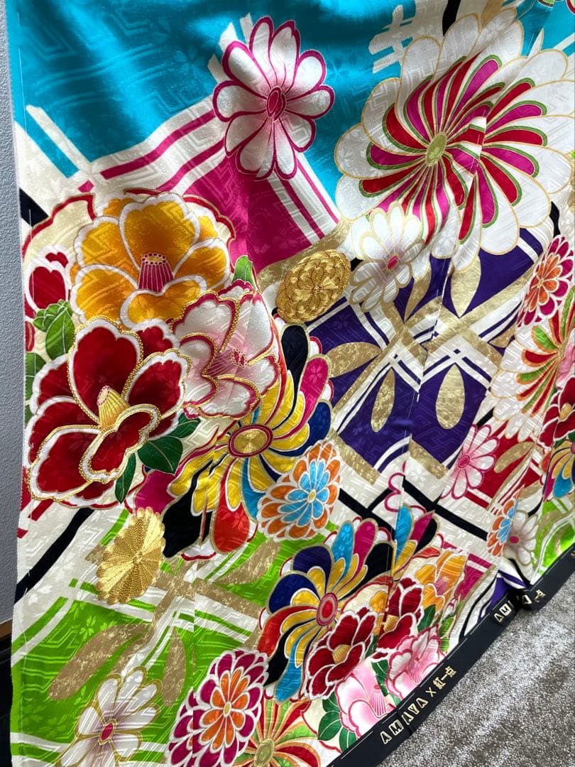 コラボ振袖 仮絵羽 金駒 金彩 紋意匠 正絹 未仕立て品 八掛付き MOK879