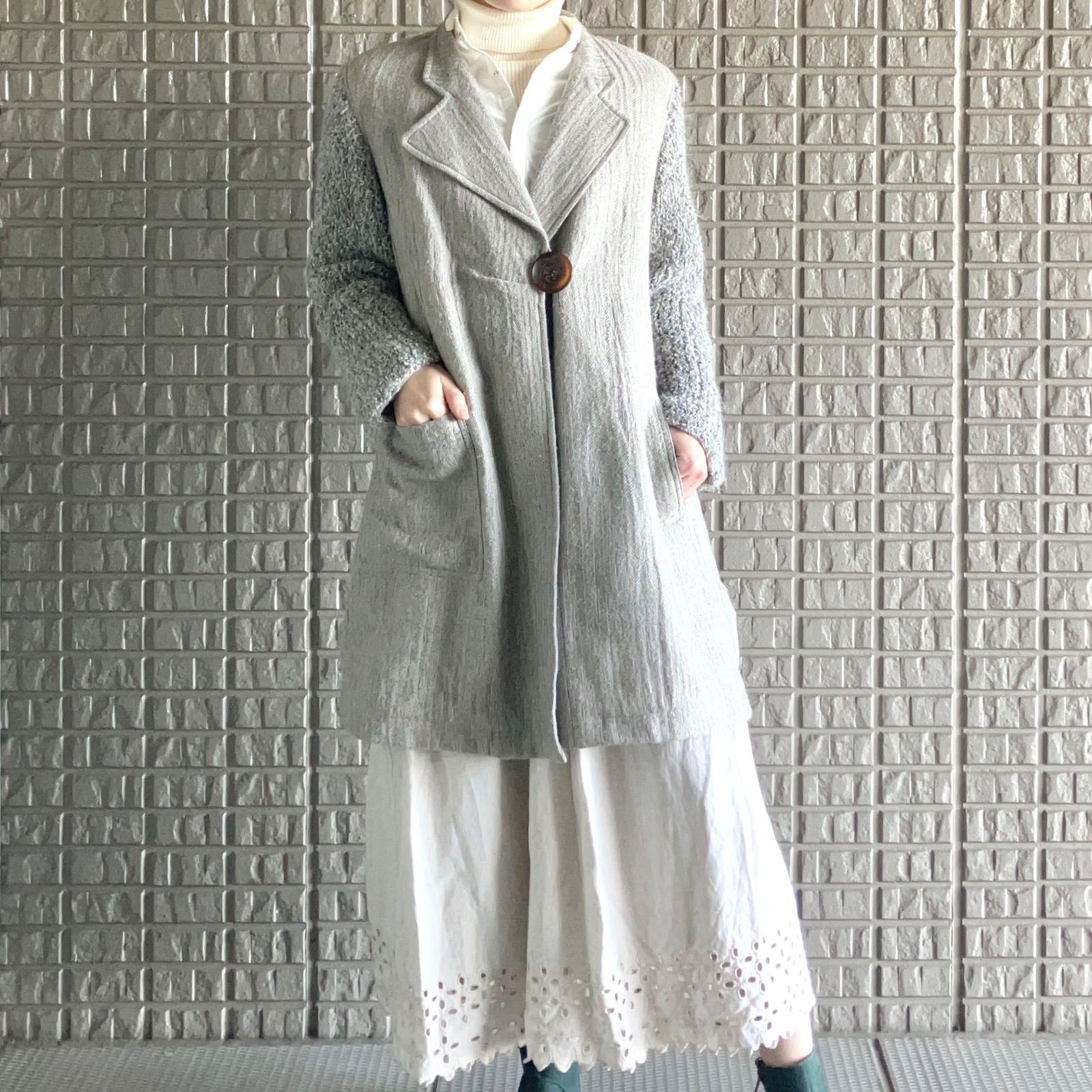 io comme io　イオコムイオ　センソユニコ　異素材ミックス　コート io comme io 異素材コンビのデザインコート ウールコート ミドル丈