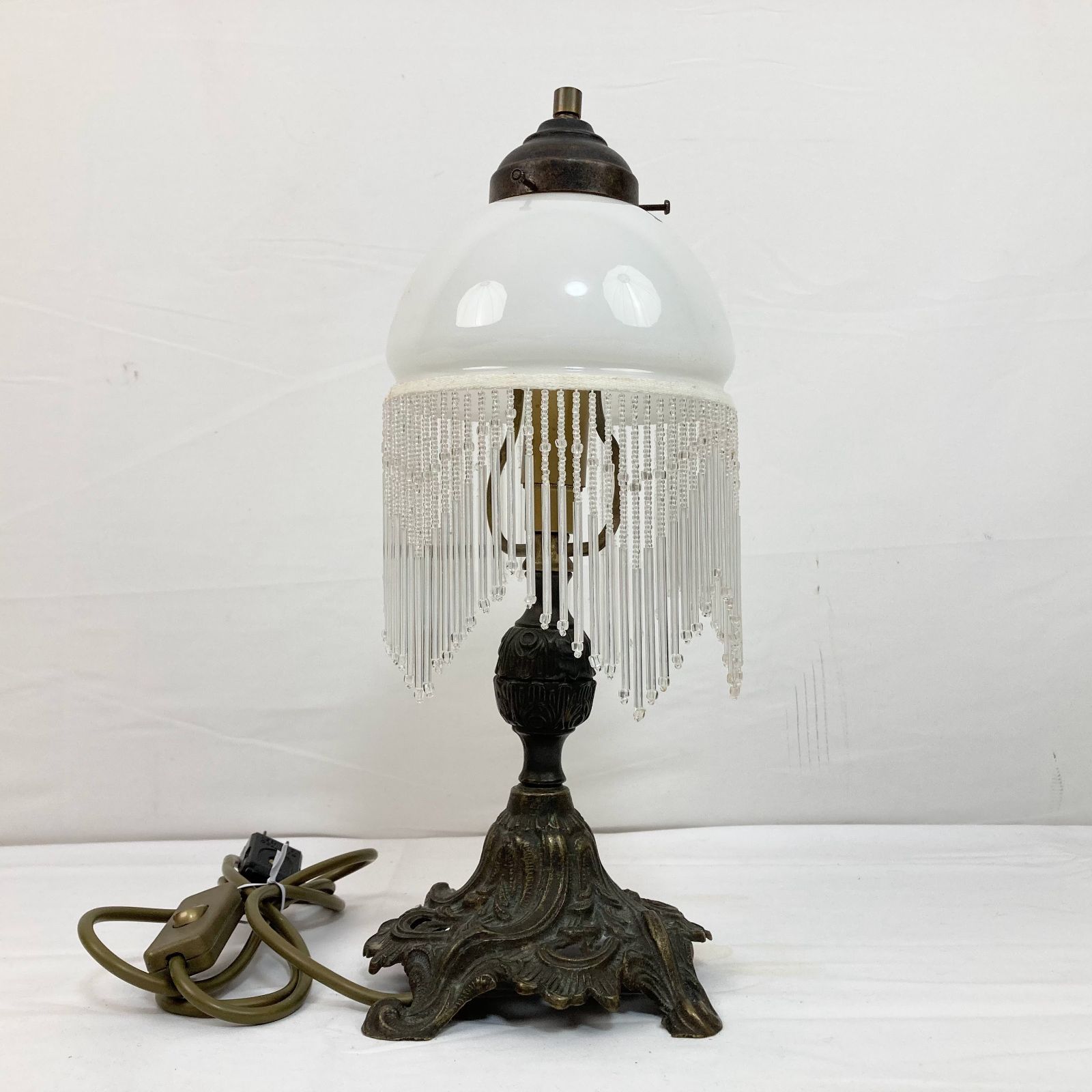 アンティーク フランス産 ビーズテーブルライト アンティーク フランス産 ビーズテーブルライト アンティーク デスク