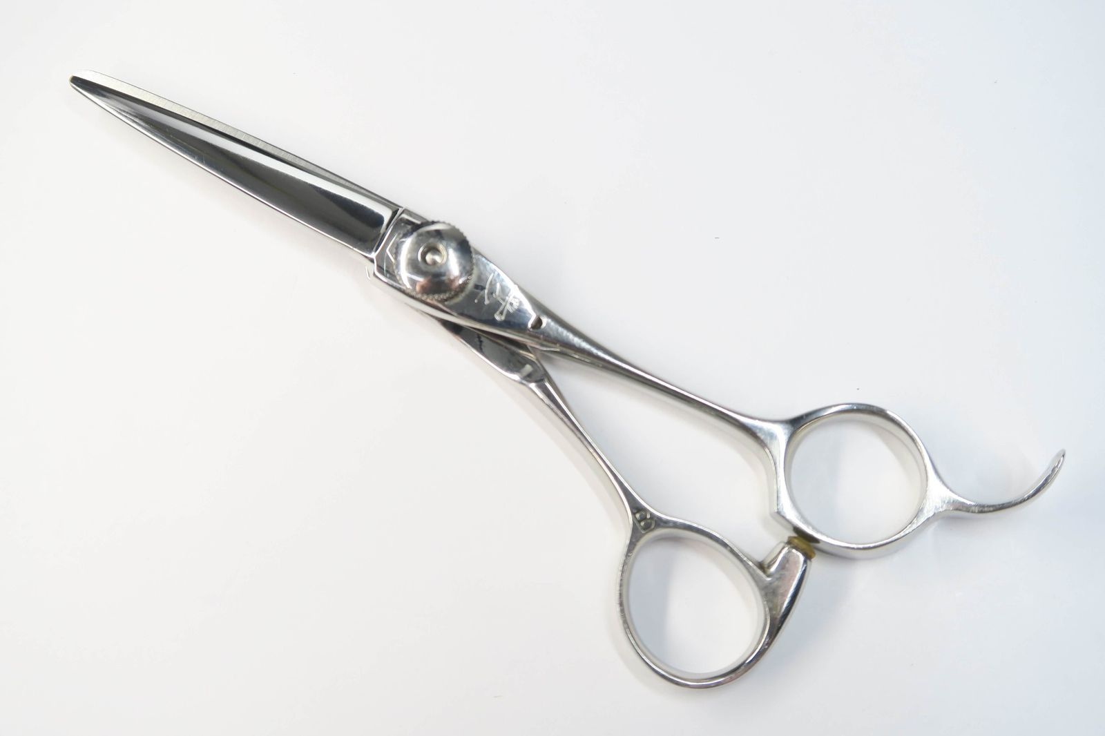 ナルトシザー　美容師　理容師 Dランク【ナルトシザー naruto scissors】 シザー 美容師・理容師 5.5