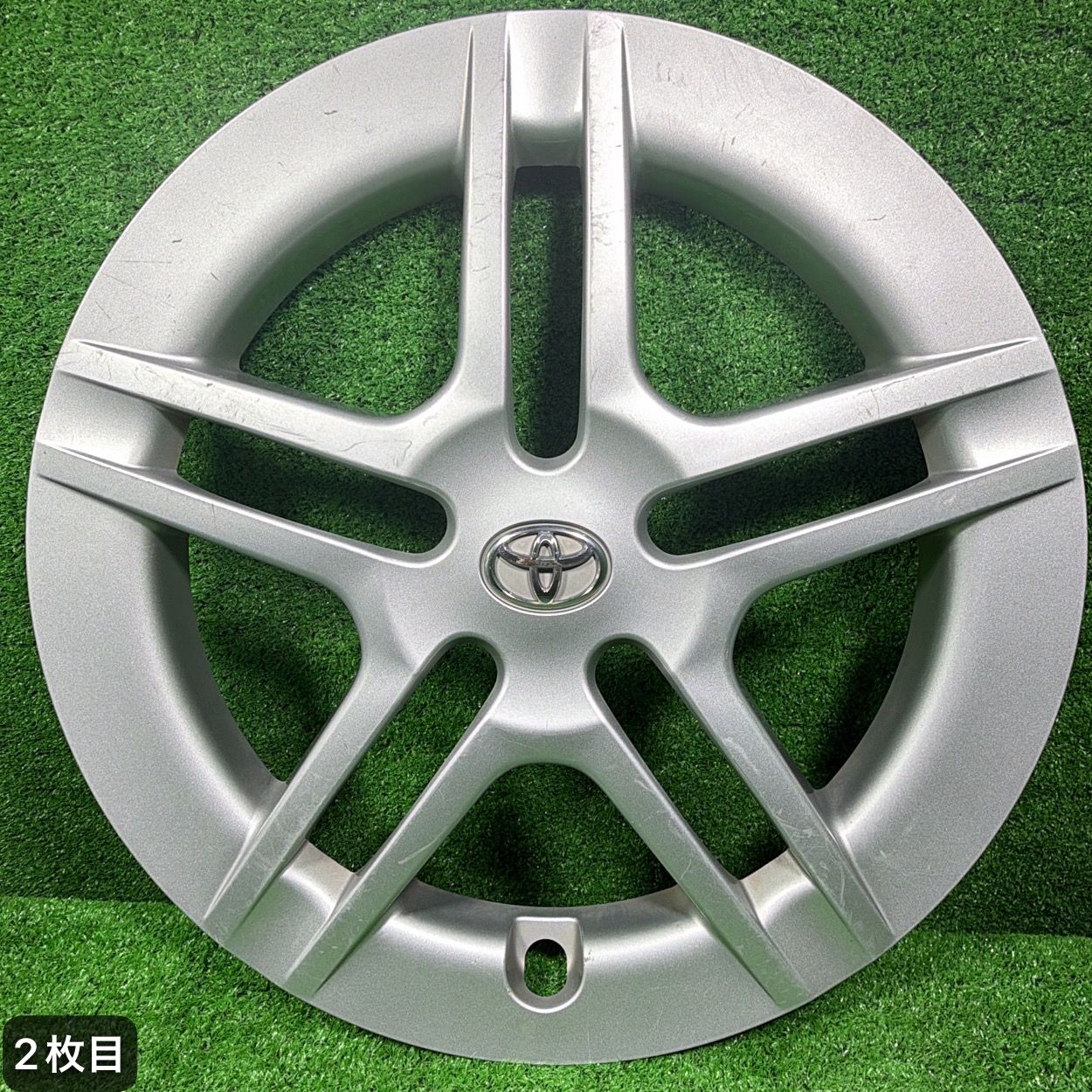 純正】トヨタ SAI 16インチ ホイールキャップ ホイールカバー 2枚