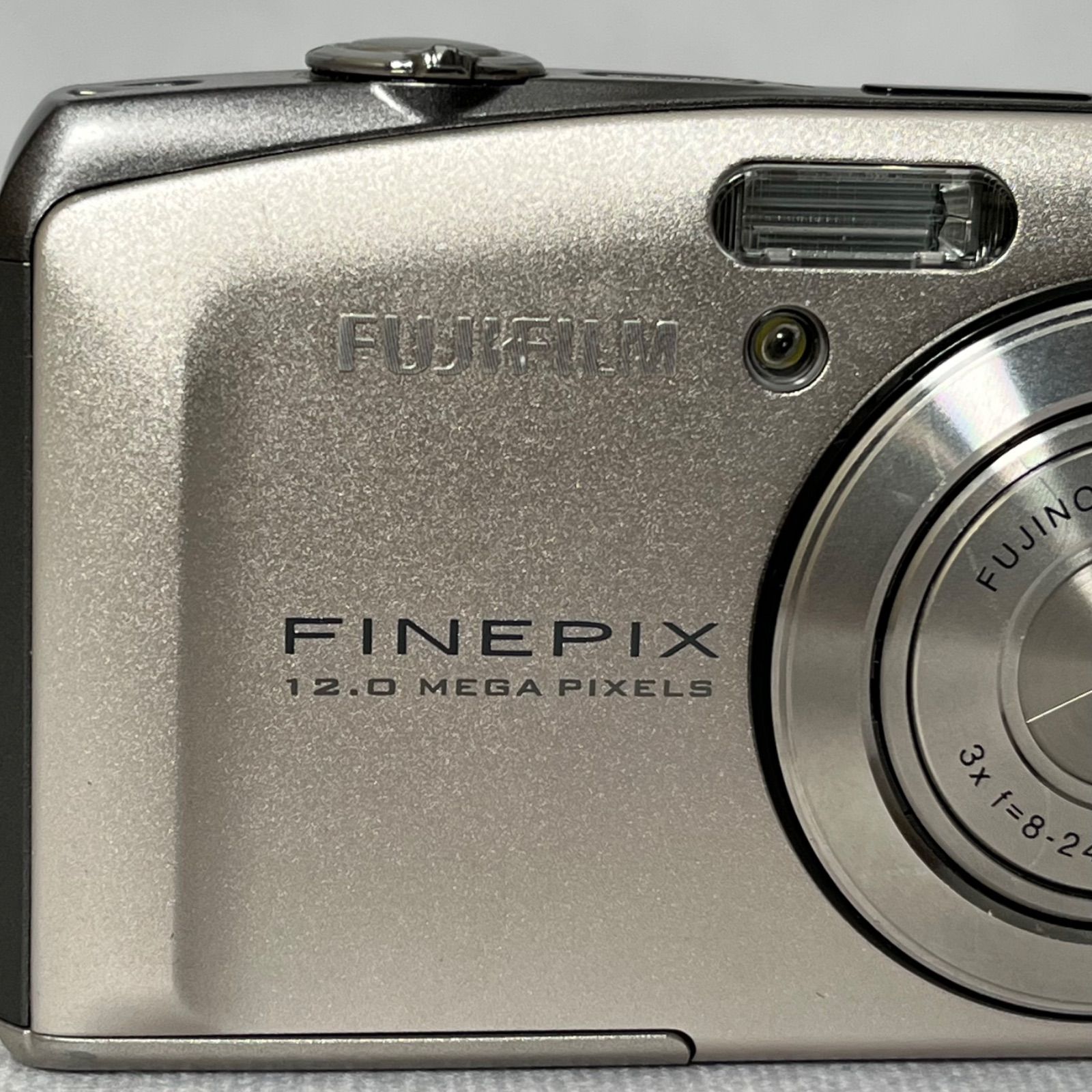 FUJIFILM FinePix F60fd (良品） 富士フイルム、シーン認識を搭載した「FinePix F60fd」