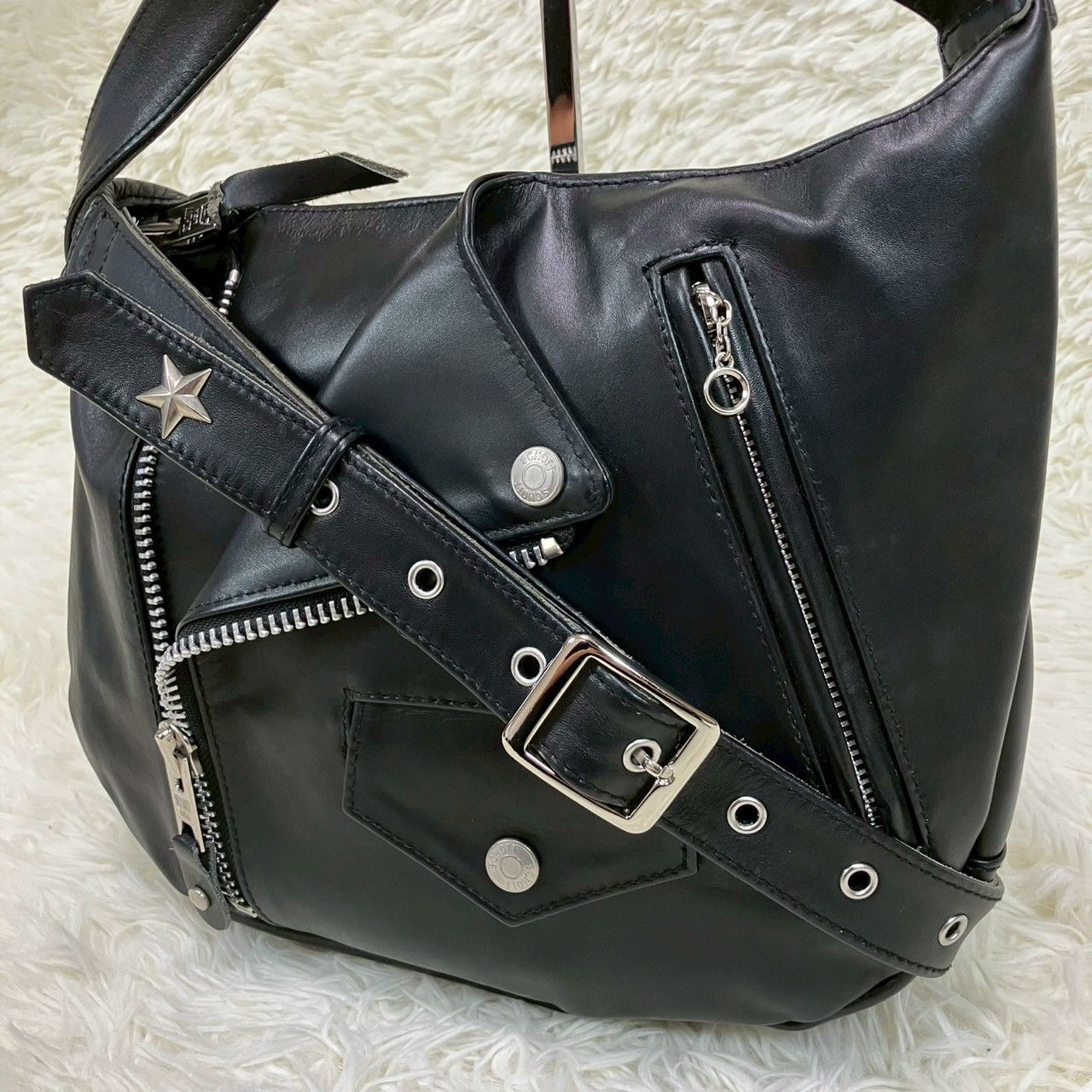 極美品/入手困難✨ショット ショルダーバッグ ワンスター ライダース ブラック 極美品✨ ショット ショルダーバッグ ライダース ワンスター クロス