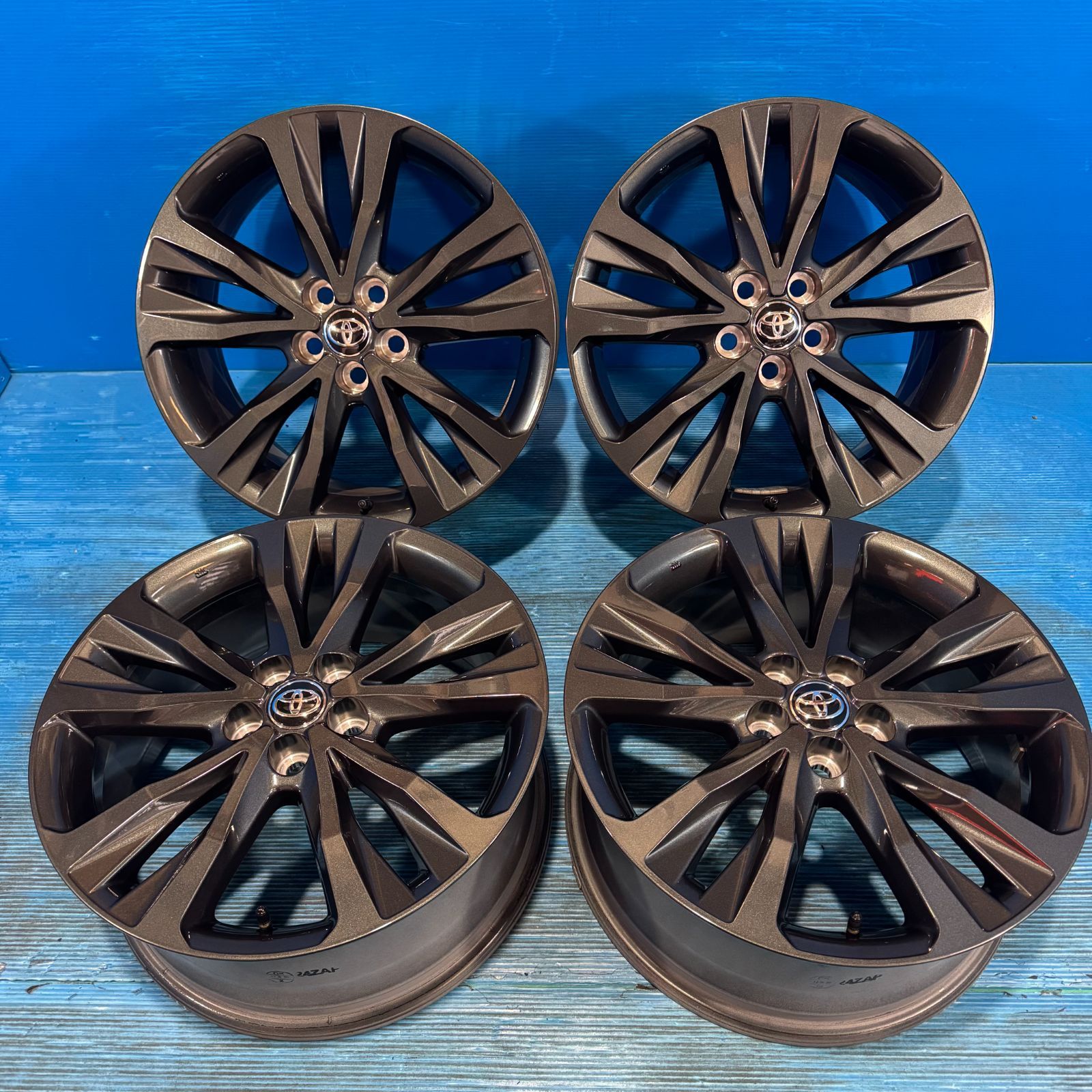 超美品 トヨタ カローラツーリング W×B 純正アルミホイール 17インチ 4