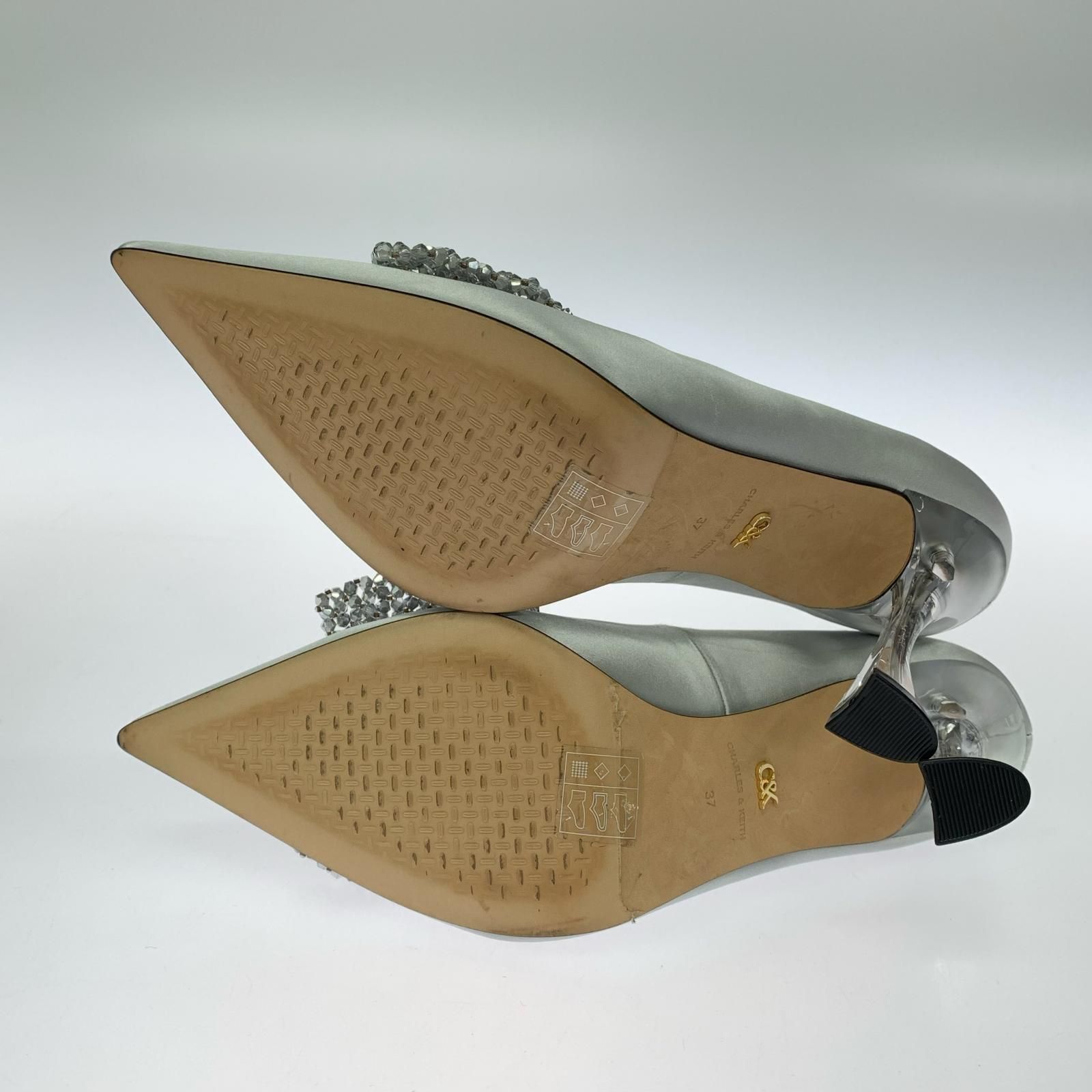 CHARLES & KEITH チャールズ＆キース ビーズリボンクリアヒール