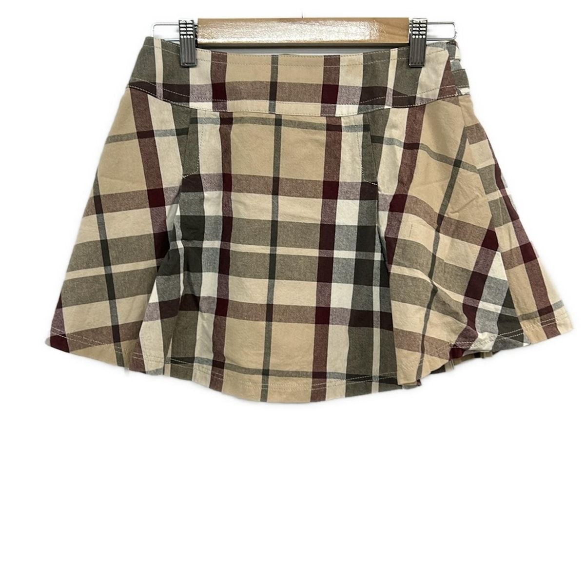 美品 バーバリーブルーレーベル ノバチェック巻きスカート ベージュ　レザーベルト 人気定番☆バーバリーブルーレーベルノ バチェック ラップスカート
