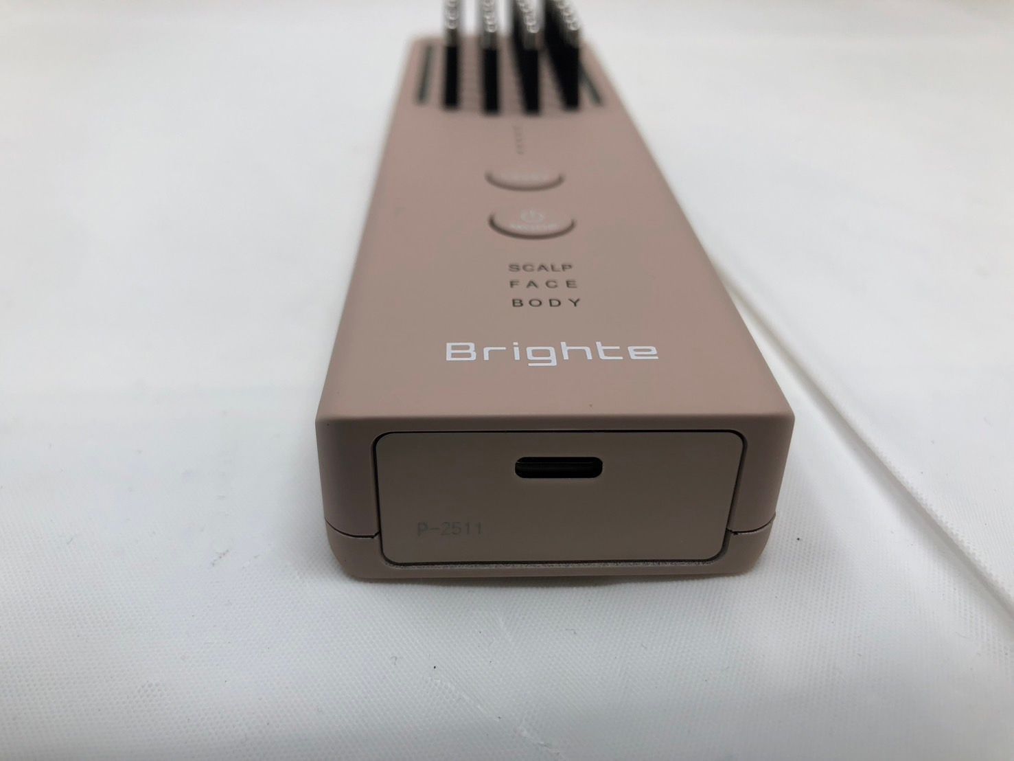 ◇Brighte ブライト 美顔器 エレキブラシ＋ BRT-FSB180 2025年発売