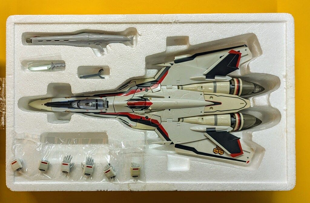 バンダイ DX超合金 VF-25F メサイアバルキリー (早乙女アルト機) GE42
