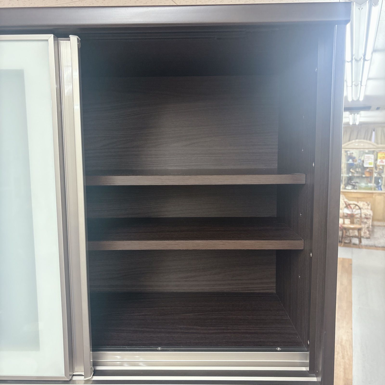 I539 名古屋市近郊送料設置無料！ NITORI キッチンボード 食器棚 