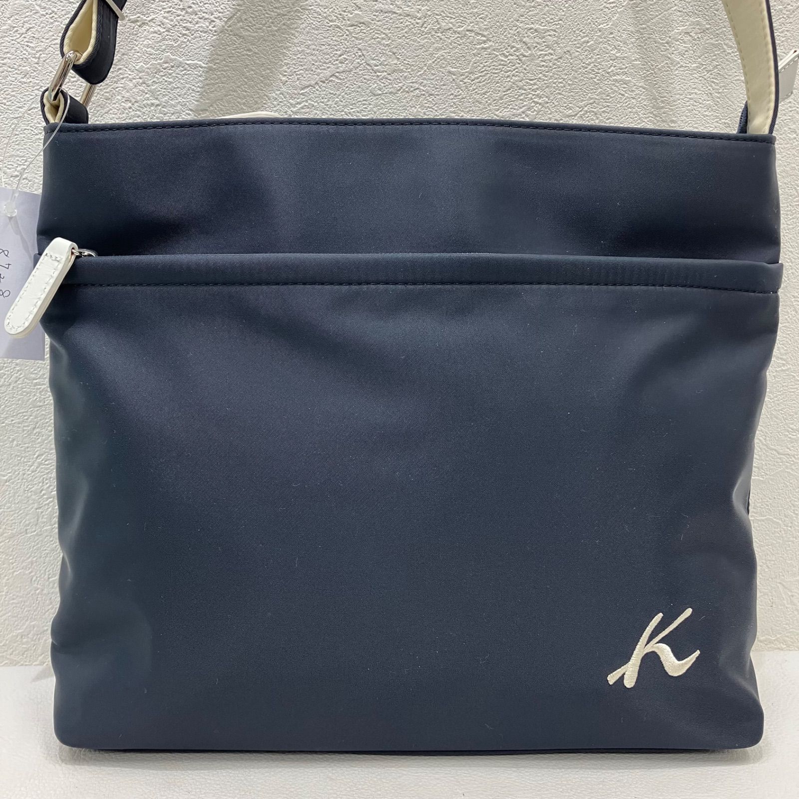 8728 Kitamura キタムラ ショルダーバッグ 斜めがけ 紐調節可能 