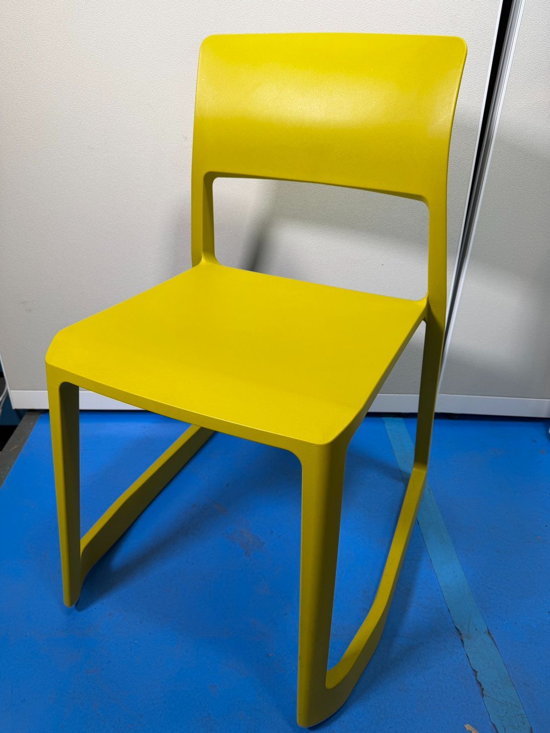 Vitra Tip Ton ヴィトラ ティプ トン チェア イエロー 黄色 Vitra Tip Ton / ヴィトラ ティプ トン - インテリア・家具通販【FLYMEe】