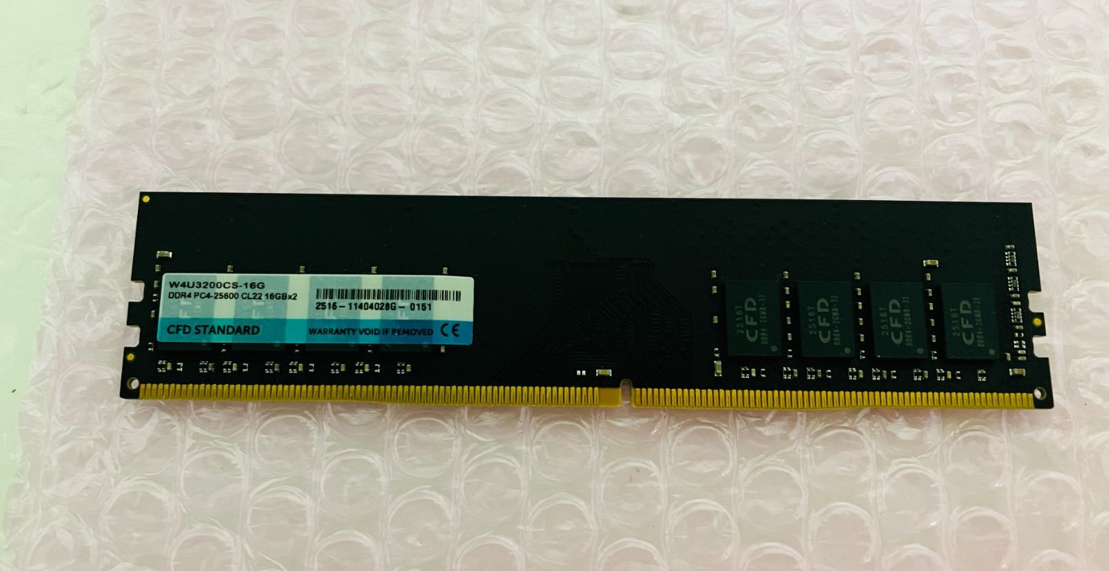 中古 CFD Standard DDR4-3200 16GB 1枚（W4U3200CS-16G 2枚組バラ 